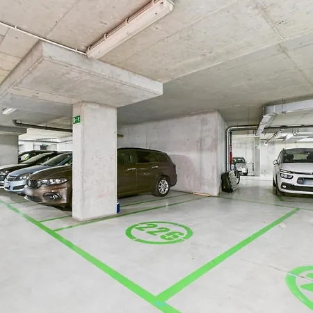 Superapart Banderii 4 - Na Woli Z Balkonem I Parkingiem Varšava